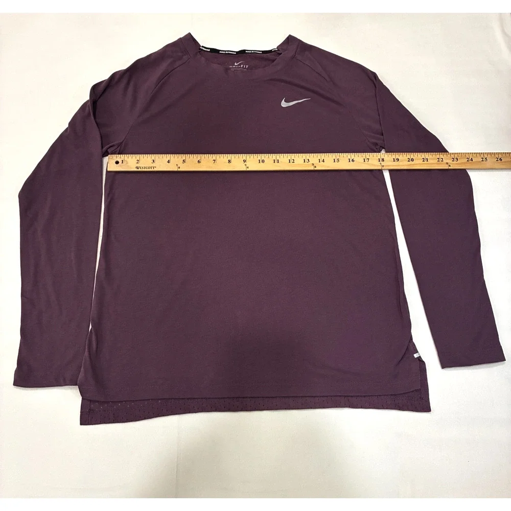 NIKE Dri-Fit Running Women's Long Slevee Shirt Size M Color Purple